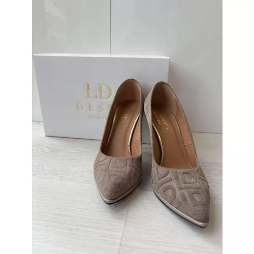 Lux By Dessi P-9103-P magassarkú cipő velúr mandula/dombor LD