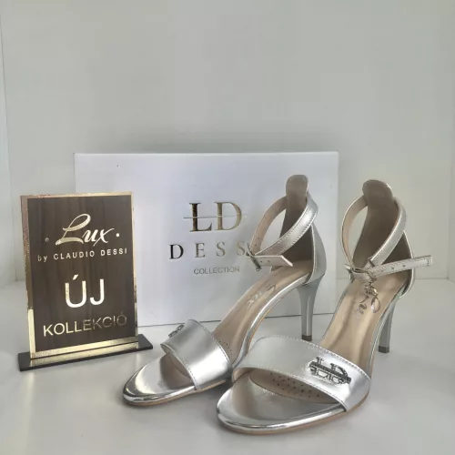 Lux By Dessi 2050 Ezüst Magassarkú Szanda